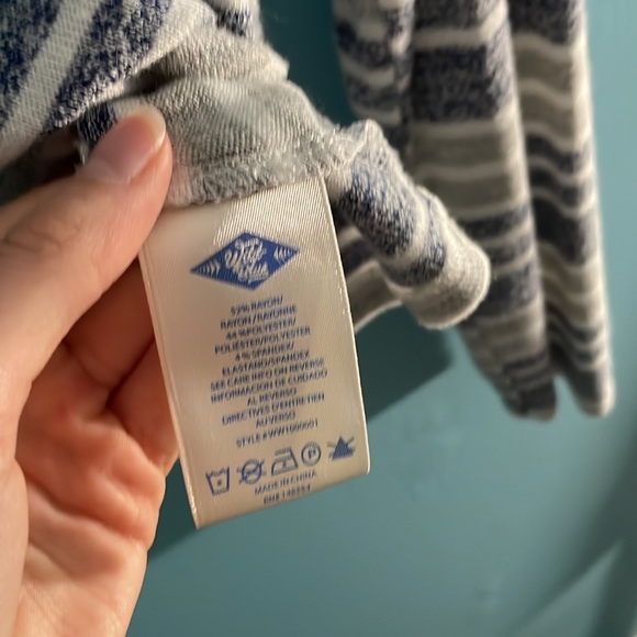 Stripped crop top sweater - Picture 3 of 4